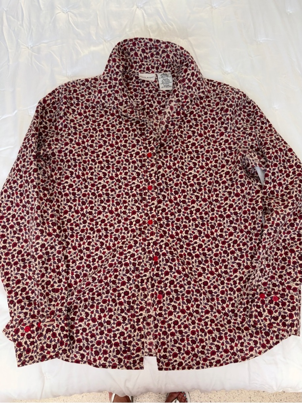 Women White Stag Red and White Floral Button-Down Shirt